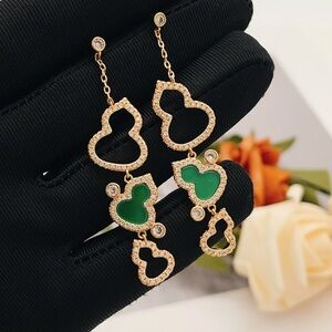 Elegant Gold and Green Heart Drop Earrings